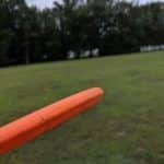 Baseline plastic for putter frisbee